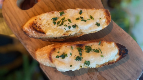 2Pcs Vegan Garlic Bread W/Vegan Cheese