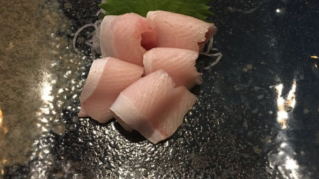 Hon Hamachi Toro Sashimi