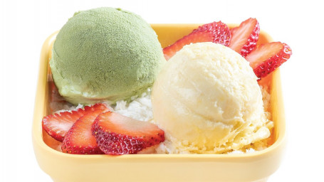 Durian In Vanilla Frost W/ Green Tea Ice Cream Xuě Shān Liú Lián Pèi Lǜ Chá Xuě Gāo