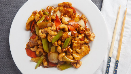 38. Chicken With Cashew Nut (L)