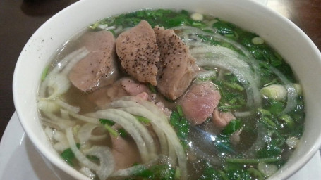 11. Rare Steak Beef Balls Pho (Pho Tai, Bo Vien)