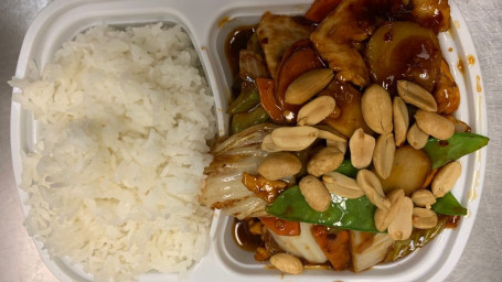 L16. Poulet Kung Pao