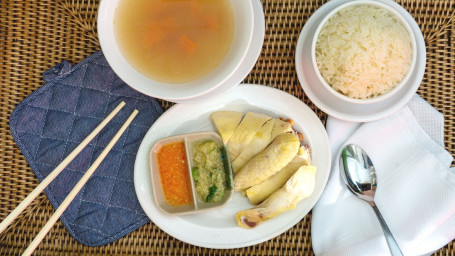 Hainan Style Chicken With Rice Hǎi Nán Jī Fàn