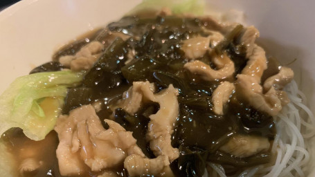 Preserved Veggie With Sliced Pork Soup Noodle Xuě Cài Ròu Sī Tāng Miàn