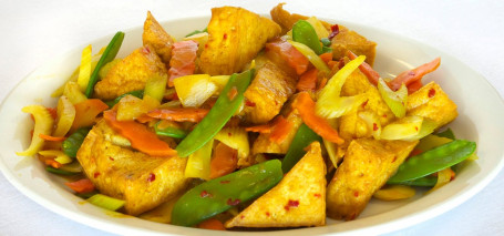 19. Curry Chicken Or Beef Or Fish Kā Lī Jī Qiú Huò Niú Ròu Huò Shí Bān