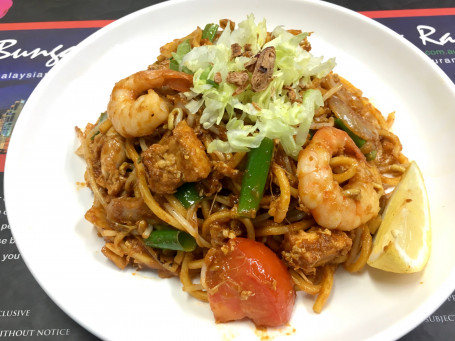 Indian Mee Goreng And 1 Free Drink
