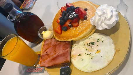 Crumbs Pancake Combo