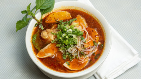 39. Spicy Beef Pork With Thick Vermicelli Soup
