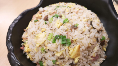 Signature Fried Rice Jù Diǎn Chǎo Fàn