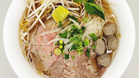 P10. Phở Tái, Nạm, Bò Viên