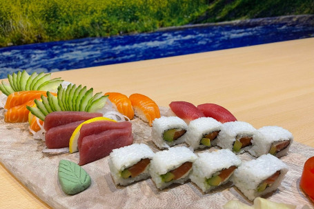 Premier Salmon And Tuna Sushi Platter