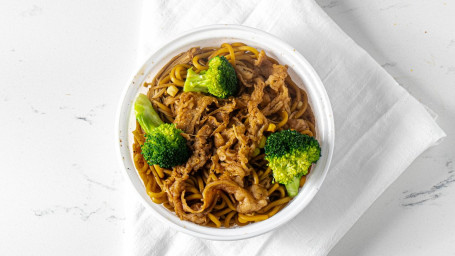 19. Angus Beef Dry Noodle Ān Gé Sī Niú Ròu Lāo Miàn