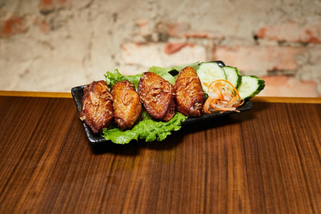 Niú Yóu Xiāng Máo Jiān Jī Yì B3: Chicken Wings (Canh Ga Chieu Bo)