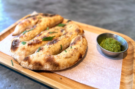 Garlic Truffle Dough Sticks Suàn Xiāng Sōng Lù Miàn Bāo Tiáo (V)