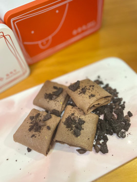 Zhū Gǔ Lì Oreo Fèng Huáng Juǎn Chocolate Oreo Phoenix Egg Roll