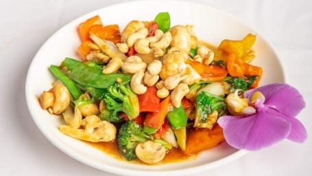 44. Diced Vegetable With Cashew Nuts