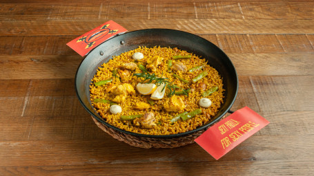 Traditional-Style With Chicken, Rosemary, Green Beans And Artichokes Paella
