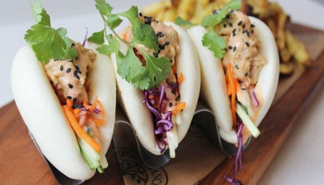 Spicy Tuna Bao Buns