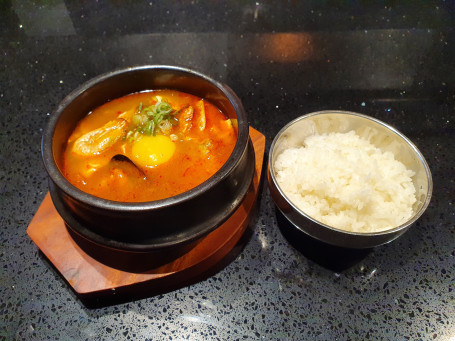 Spicy Soft Tofu Stew With Rice(Soon-Du-Bu Jji-Gae