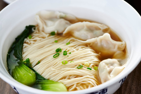 Cài Ròu Hún Tún Miàn Vegetable And Meat Wonton With Noodles