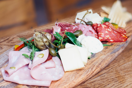 Selection Of Italian Cold Cuts Yì Dà Lì Lěng Qiè Pán Zhōng