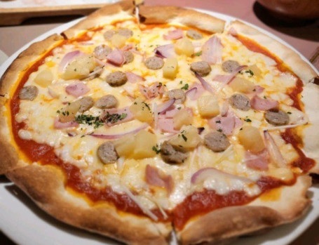 Pineapple Ham Pizza Bō Luó Huǒ Tuǐ Zhū Ròu Cháng Báo Bǐng