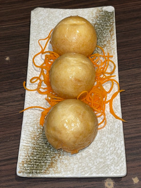 Zhà Nǎi Huáng Bāo Deep Fried Custard Buns （3）