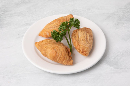 Malaysian Curry Puffs (3Pcs) Kā Lí Jiǎo (V)