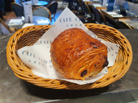 Pain Au Chocolat Zhū Gǔ Lì Sū