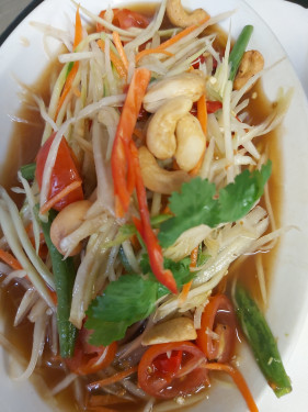 28. Papaya Salad (V) (Very Hot) (Spicy)