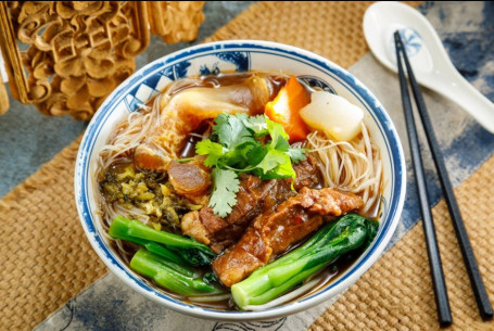 Hóng Shāo Niú Jīn Nǎn Mǐ Fěn Braised Beef Tendon Rice Vermicelli