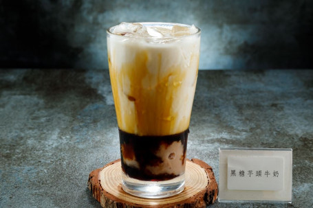 Hēi Táng Yù Tóu Niú Nǎi Zhǐ Gōng Yīng Dòng Yǐn Brown Sugar Taro Milk Iced Only