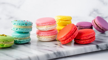 12 Pack Macarons