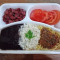 Combo Calabresa: arroz, feijão, massa ao bolognesa, calabresa e salada de tomate