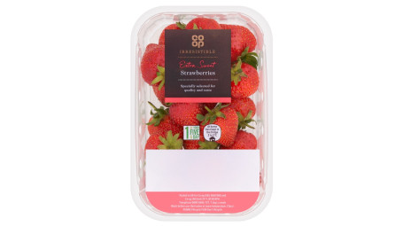 Co-Op Irresistible Extra Sweet Strawberries