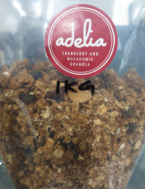 Cranberry And Macademia Granola