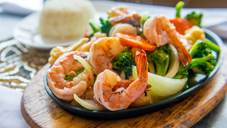 52. Stir-Fried Shrimp With Vegetables