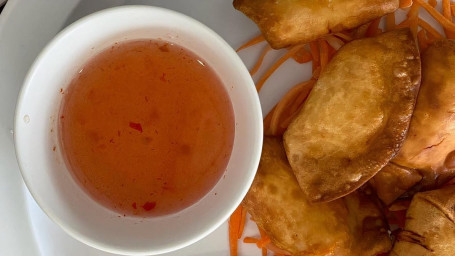 3. Crab Rangoon (6 Pcs