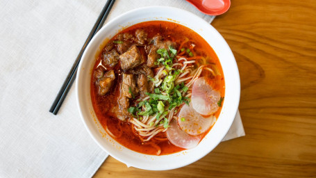 A1. Beef Stew Noodles Hóng Shāo Niú Ròu Miàn