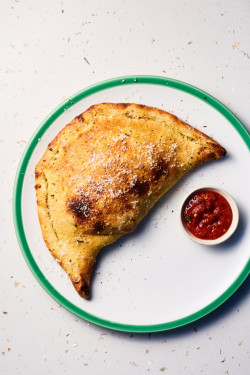 NEW Goat's cheese Spinach Calzone (V)