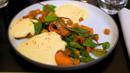 Gravelax De Saumon, Espuma D’hollandaise Et Asperges