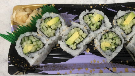 D3. Avocado Cucumber Roll