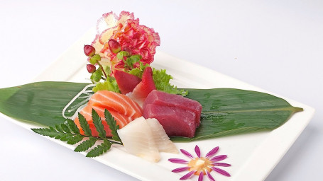 31. Sashimi Appetizer