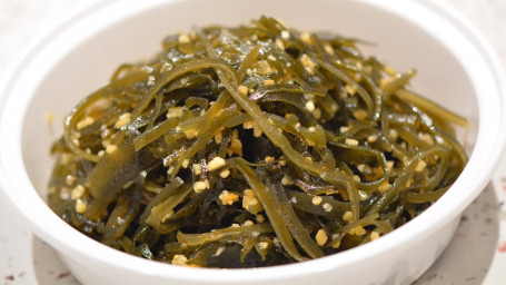 12. Seaweed With Mashed Garlic Suàn Xiāng Hǎi Dài