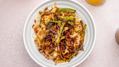 Dried Shrimp Noodle W/. Scallion Oil Gàn Xiā Cōng Yóu Bàn Miàn