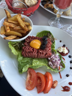 Tartare De Bœuf, Frites (Non Préparé