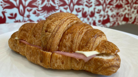 Ham And Cheddar Cheese Croissant