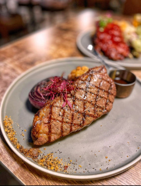 Grilled Aust.(Grass-Fed) Striploin Steak (10Oz) Tàn Shāo Ào Zhōu Cǎo Sì Xī Lěng Niú Bā (10Oz)