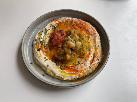 Hummus, Slow-Cooked Chickpeas, Grated Tomato, Shifka Peppers (Spicy) With Pita