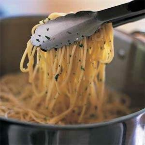 Spaghetti À L'ail Et À L'huile